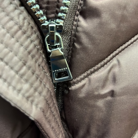 NWT,LAUNDRY BY SHELLI SEGAL DIAMOND QUILTED PUFFER JACKET,black plum - Picture 13 of 17